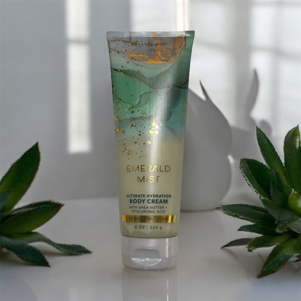 Bath & Body Works EMERALD MIST Body Cream Ultimate Hydration, Shea Butter 8oz